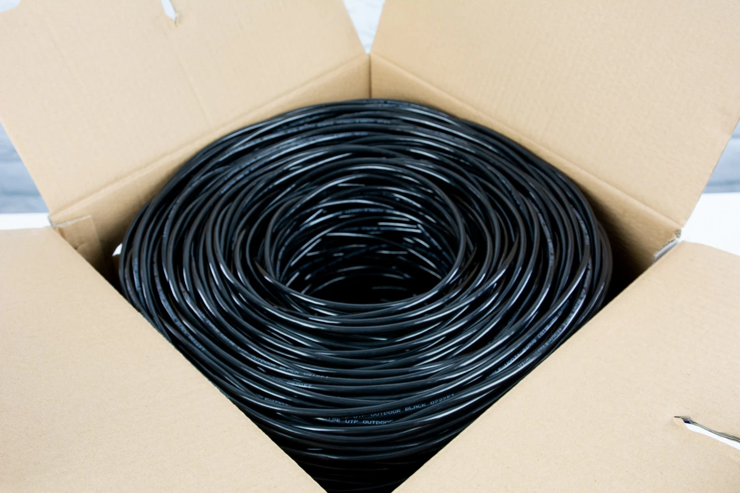 Black Cat5e Outdoor Ethernet Cable - Image 2