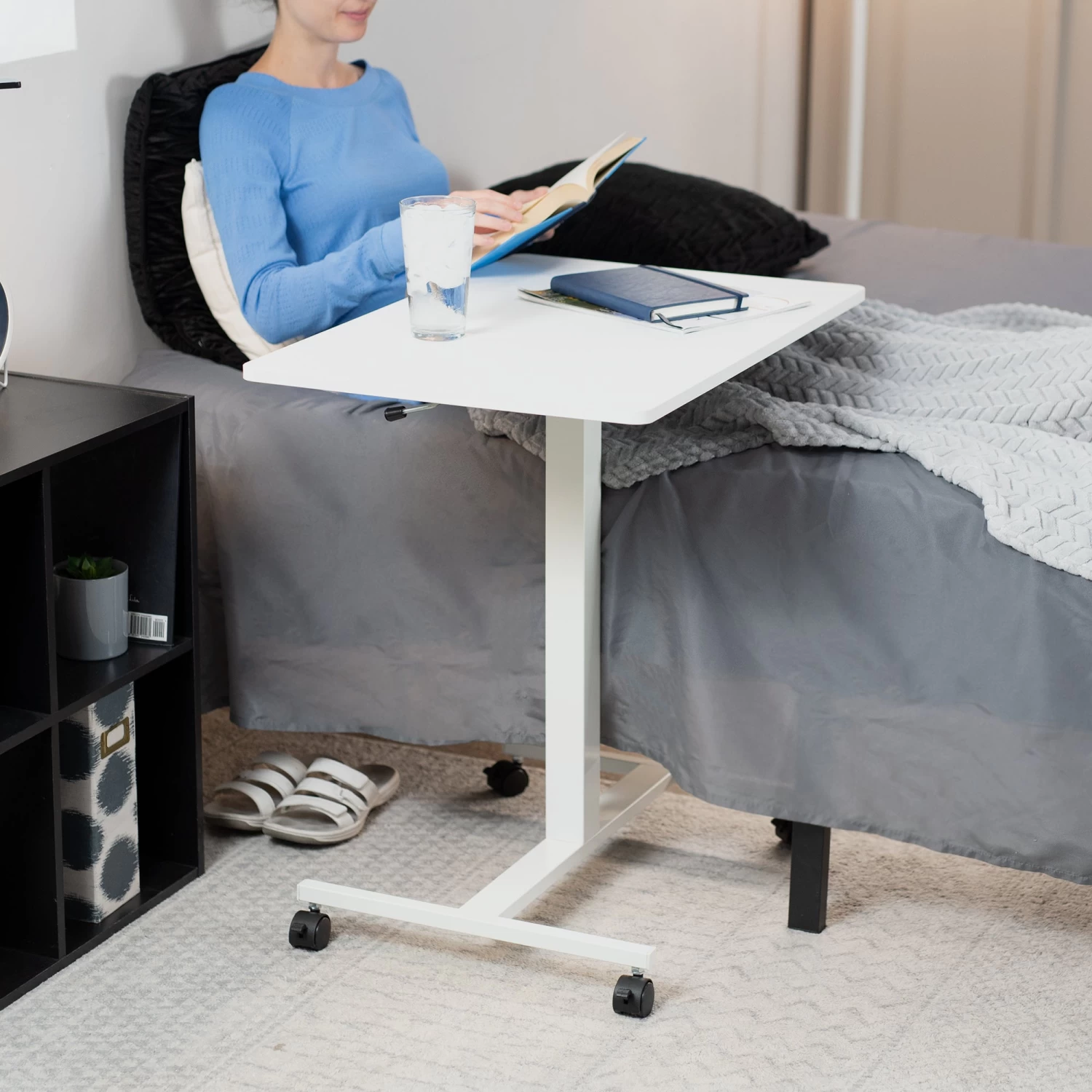 White 28" Pneumatic Mobile Workstation - Image 4