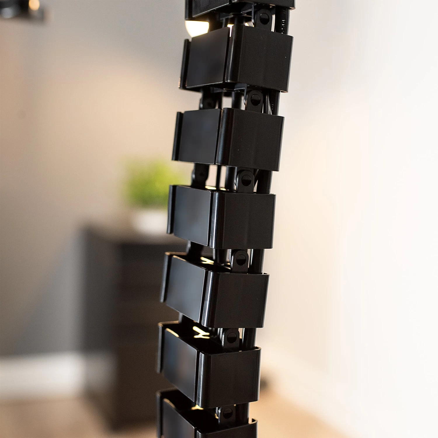 Clamp-on Vertebrae Cable Management Kit For Desk - Image 2