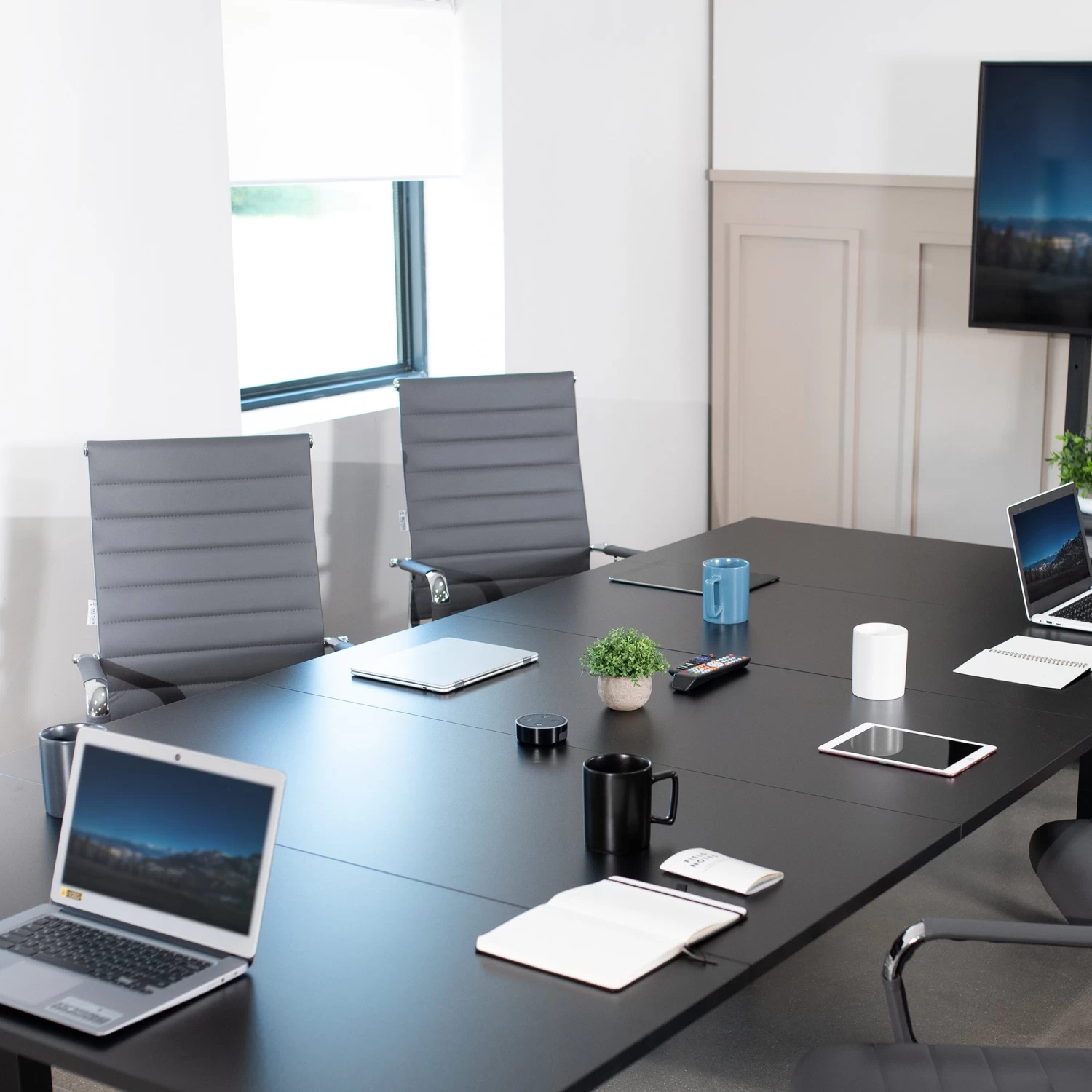 118" X 55" Dual Motor Electric 4-Leg Desk With Square Corner Top - Image 7