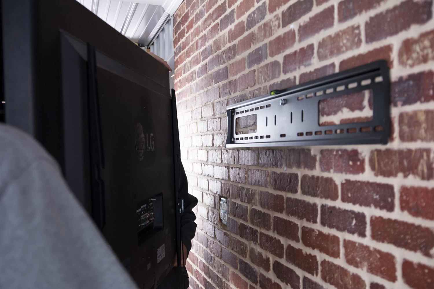 Extra Large Wall Mount For 60" To 100" TVs - Image 2