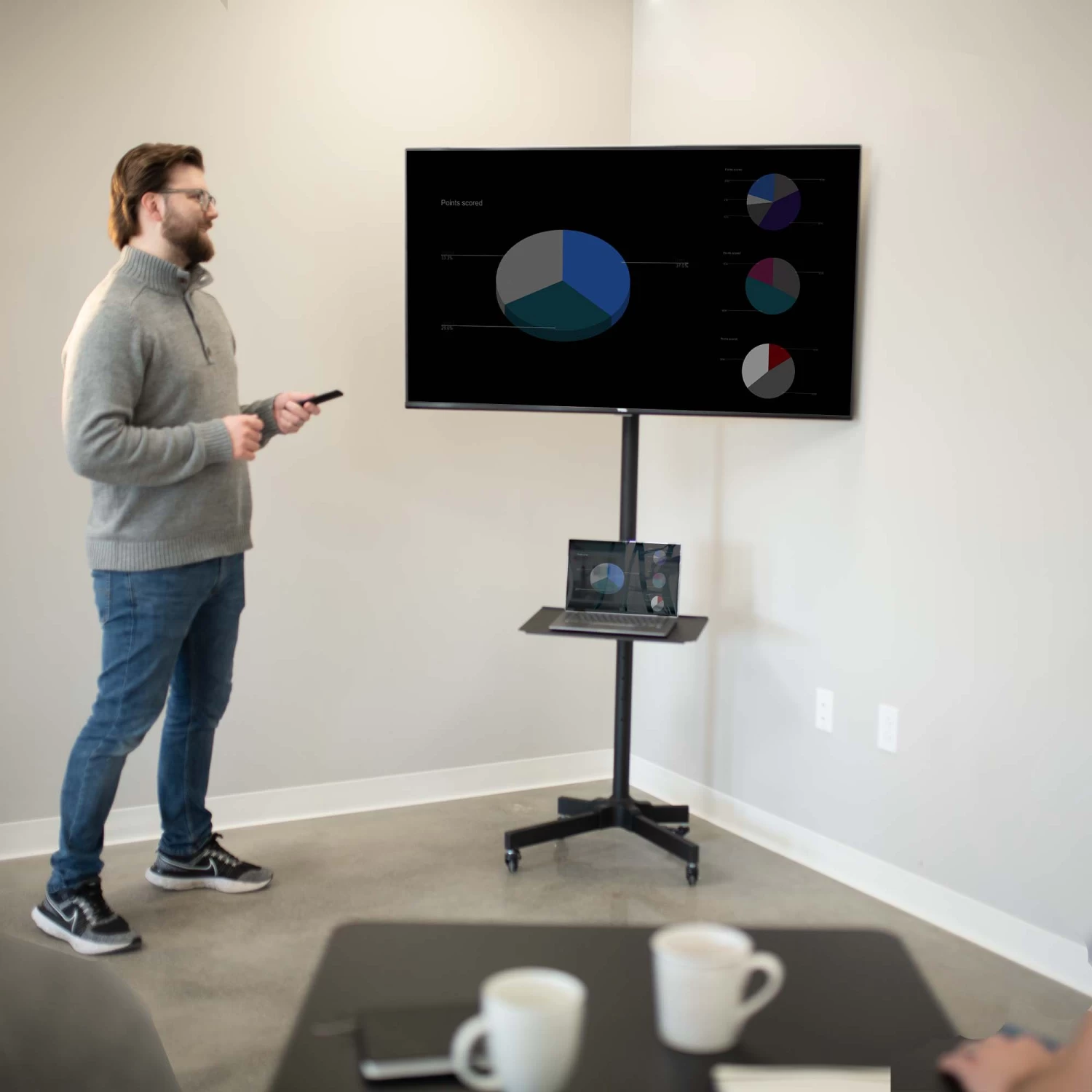 Black TV Cart For 13" To 60" Screens - Image 7